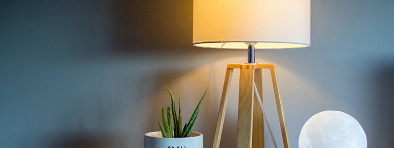 The Art of Wax Melting: Elevate Your Décor with Stylish Lamps